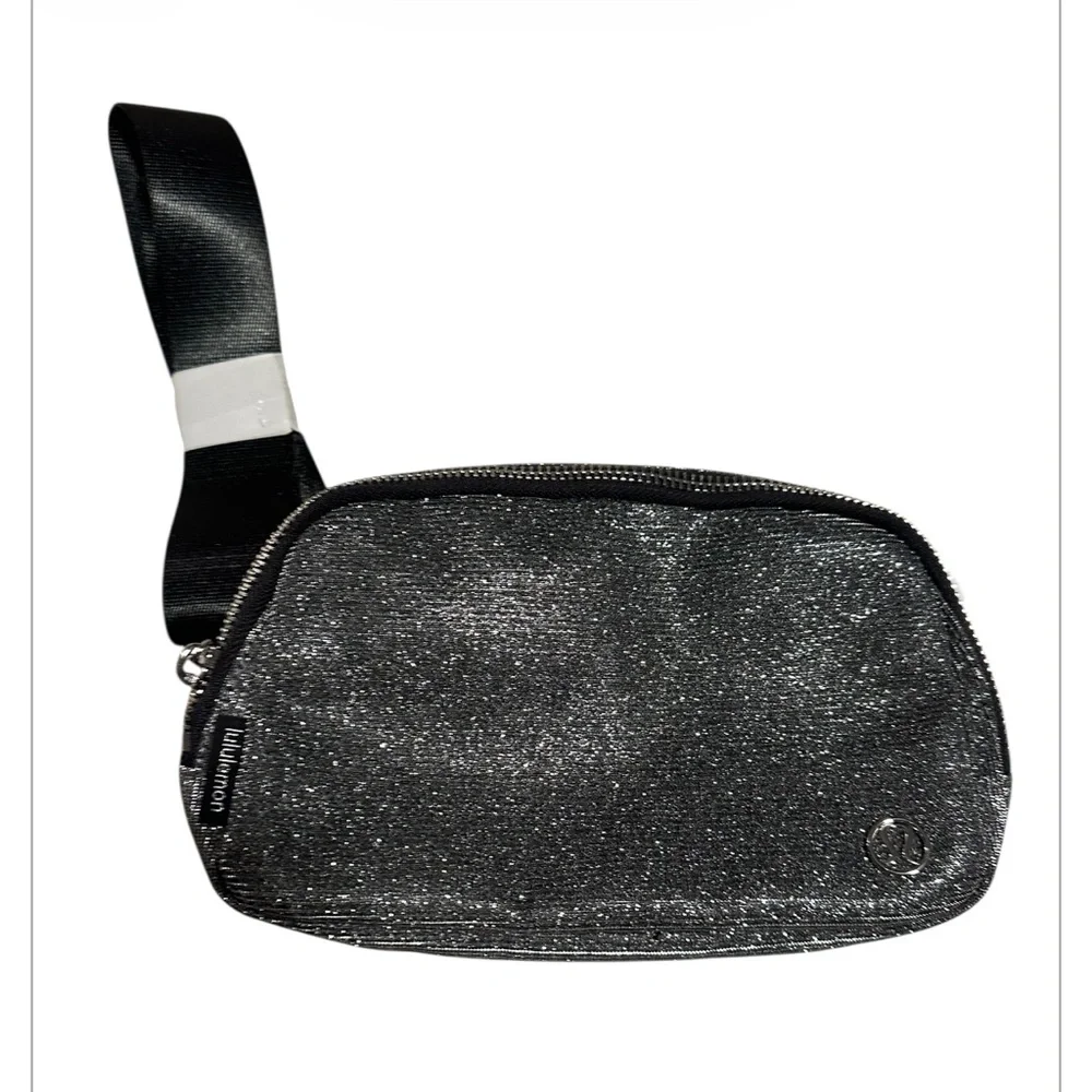 lululemon Everywhere Belt Bag Dark Silver/graphite Gray Glitter 1 Liter NWt - Picture 7 of 8